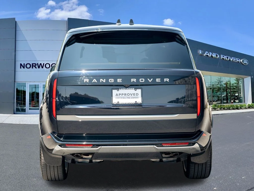 Certified Used 2026  Land Rover SE image 5