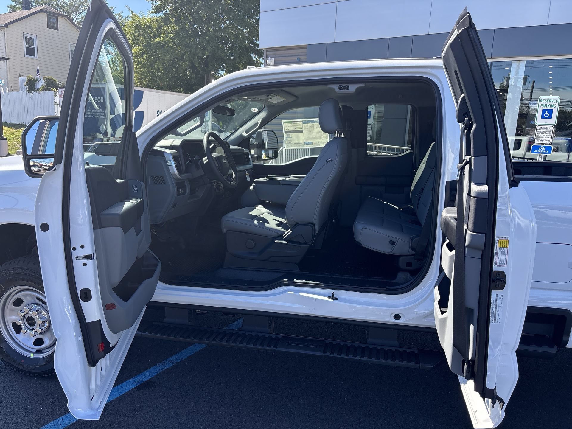 New 2027 Oxford White Ford F-350® XL image 27