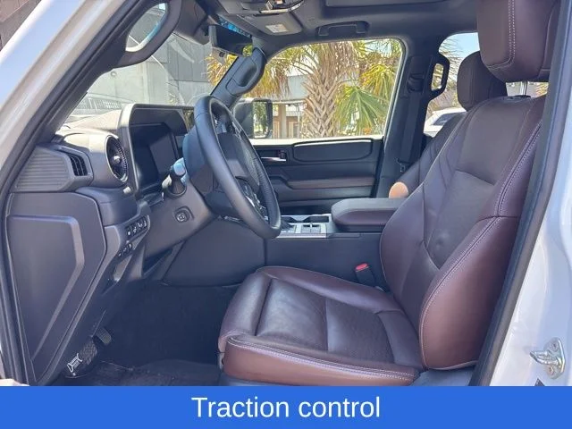 Used 2024 Wind Chill Pearl Toyota Base image 4