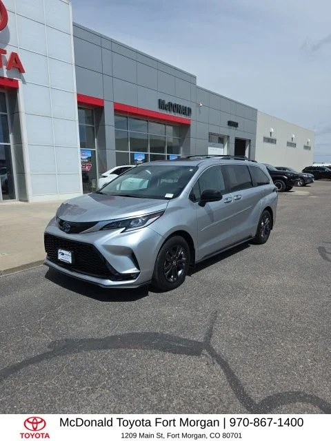 2024 Toyota Sienna XSE 7-Passenger Hybrid AWD's photo