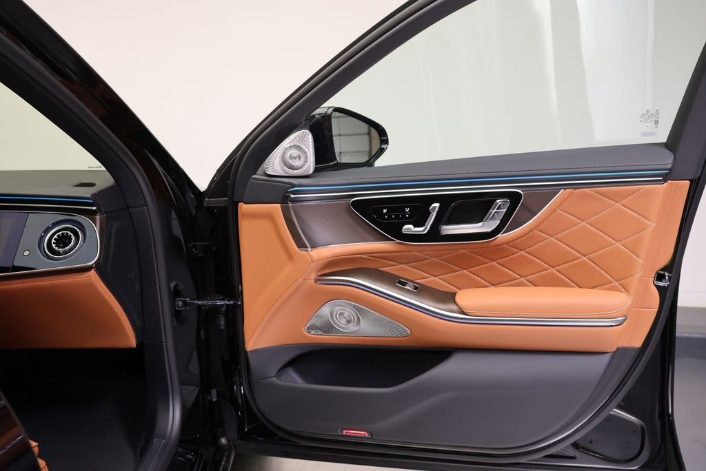 New 2027 Black Mercedes-Benz S 580 image 44