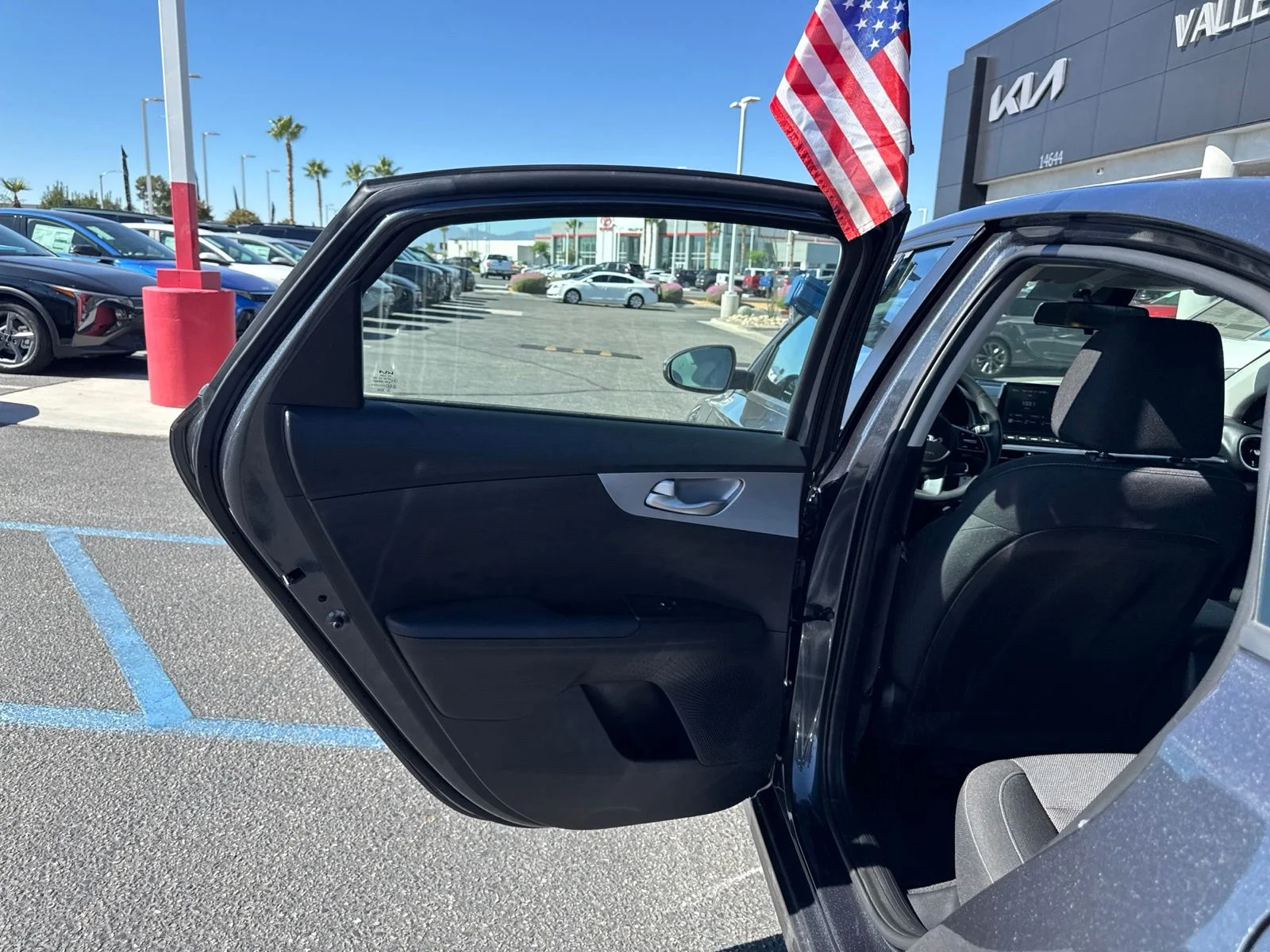 Used 2023 Gravity Gray Kia LXS image 18
