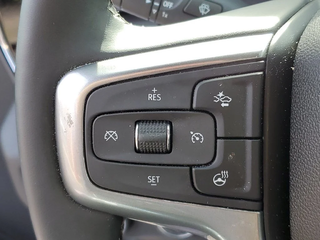 New 2026 Sterling Gray Metallic Chevrolet LT (2FL) image 11