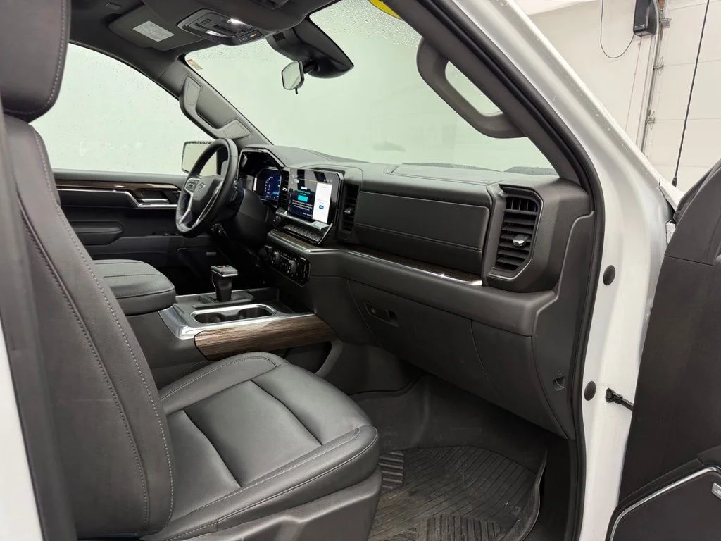Used 2023 White Chevrolet LT Trail Boss image 35