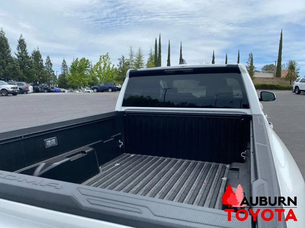 2026 Toyota Tacoma SR5 - Photo 9
