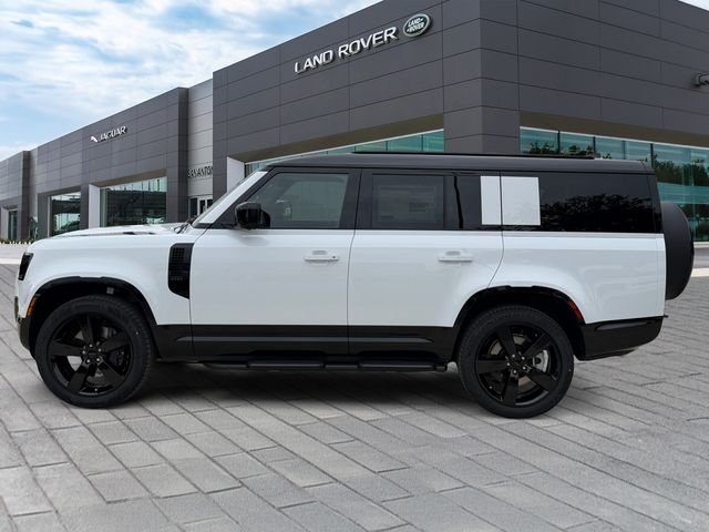 New 2026 Fuji White Land Rover X-Dynamic SE image 2