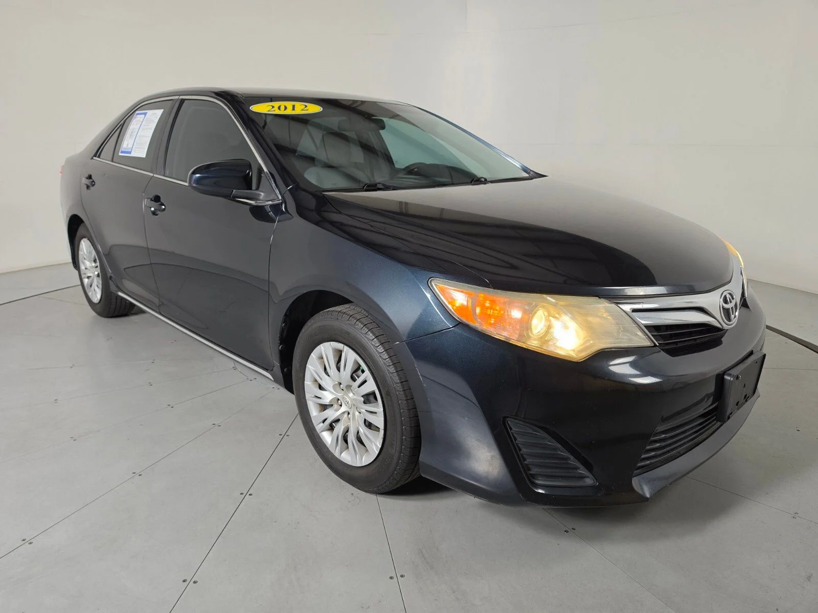 Used 2012 Gray Toyota LE image 7