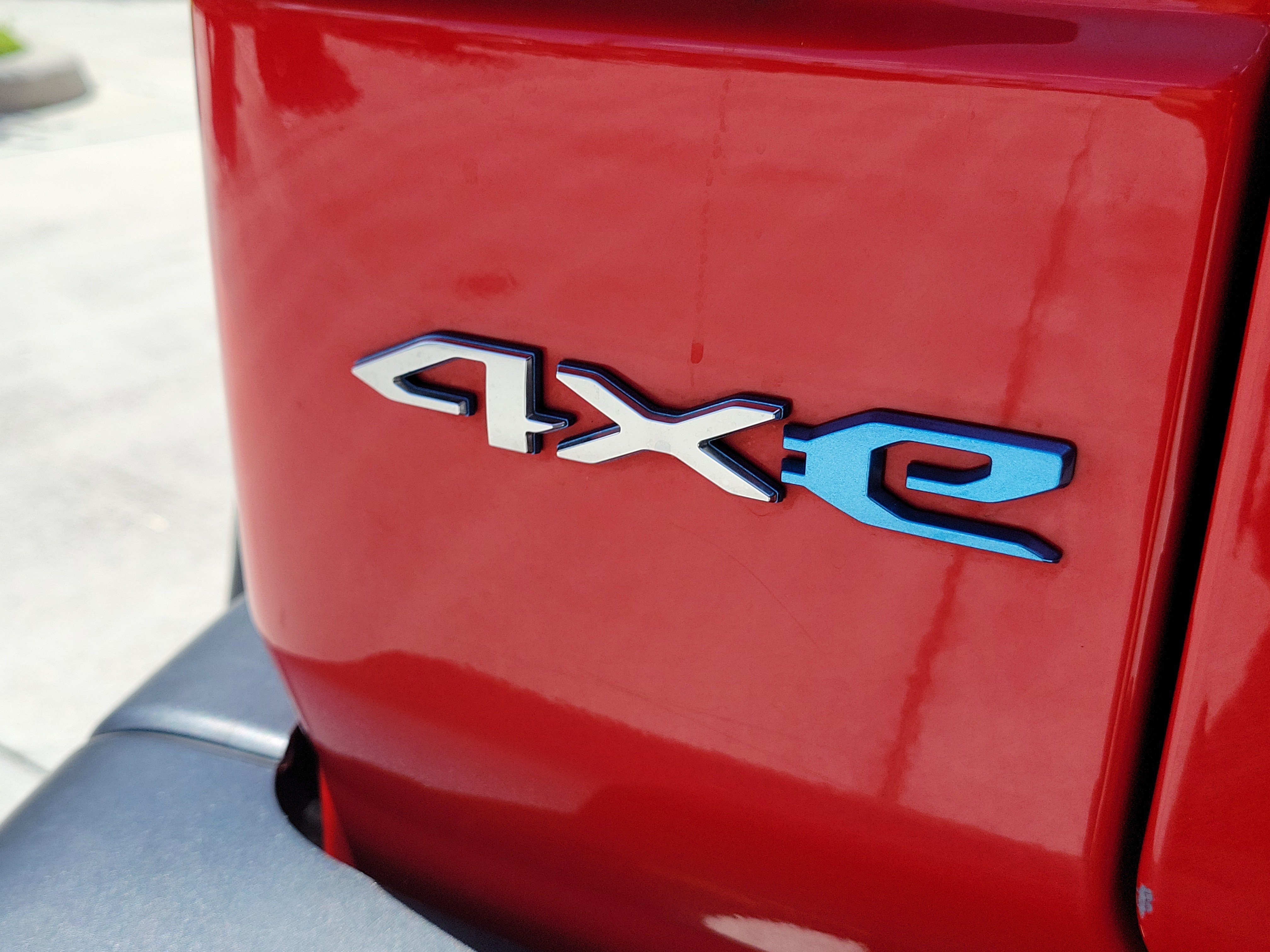 Used 2024 Firecracker Red Clearcoat Jeep Sahara image 10