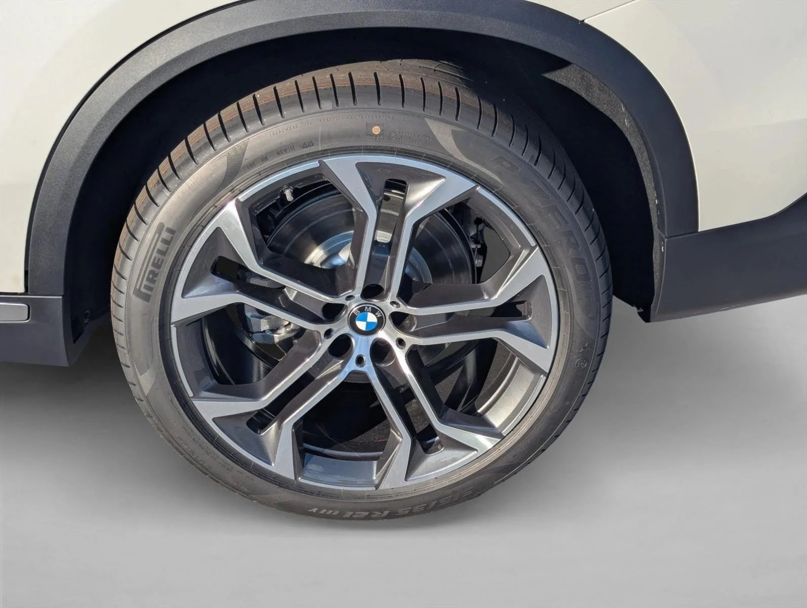 2026 BMW X5 40i - Photo 9