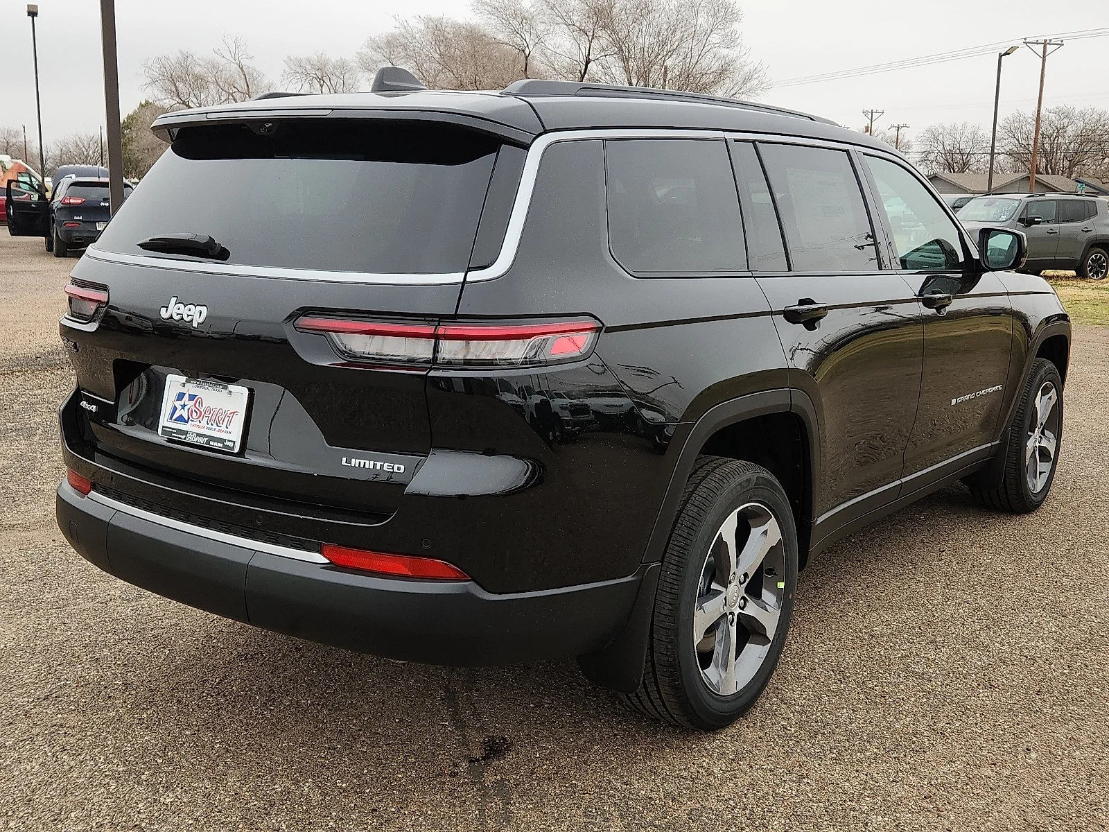 New 2026 Black Jeep L LIMITED 4X4 image 4