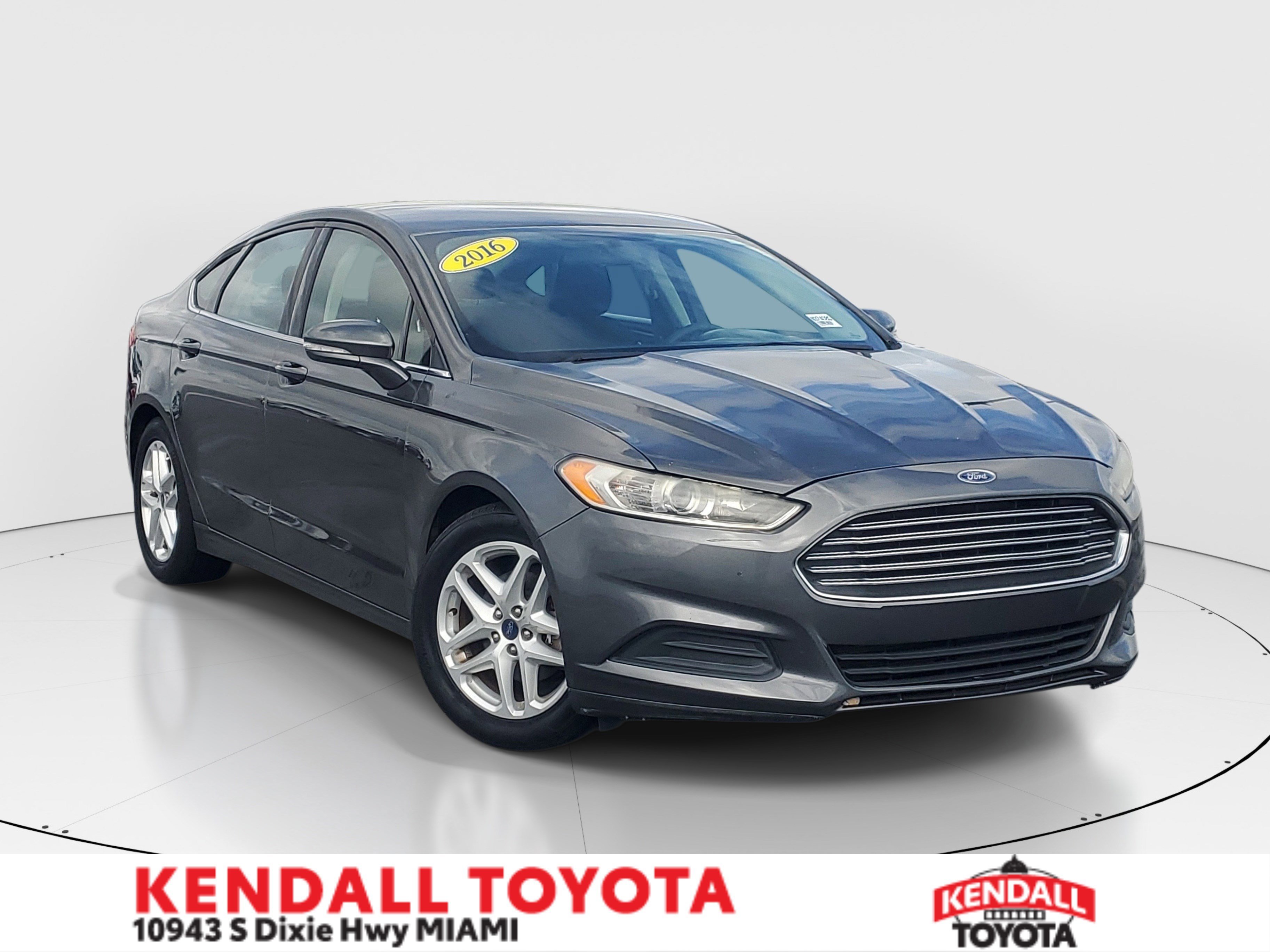2016 Ford Fusion SE