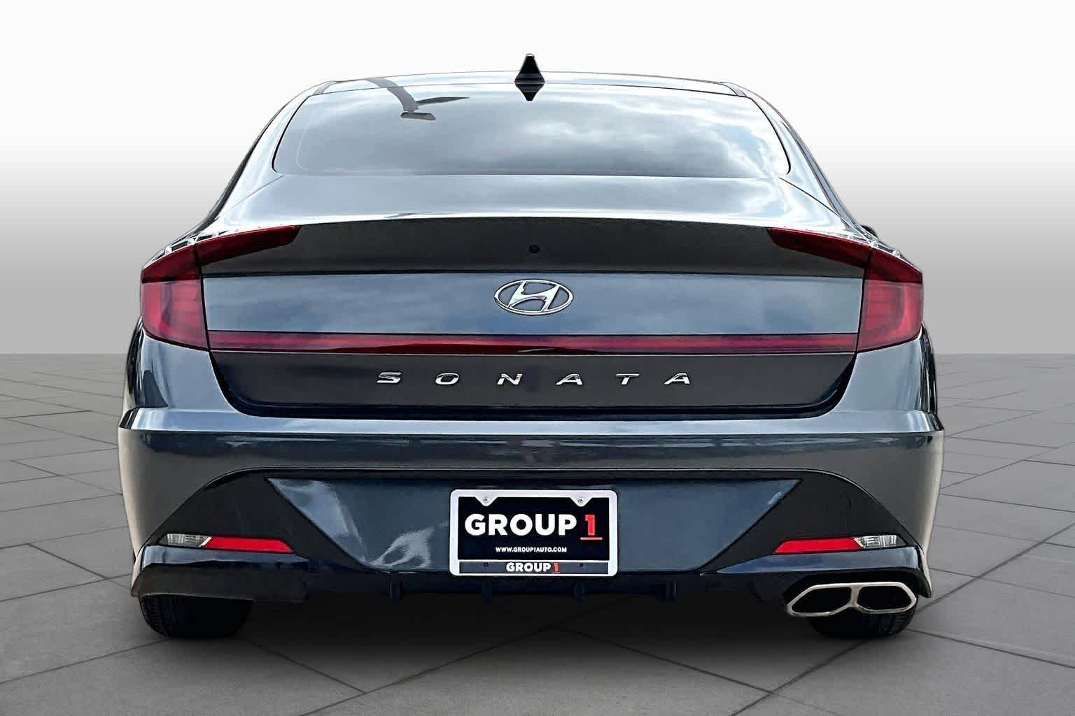 Used 2023 Portofino Gray Hyundai SEL image 5