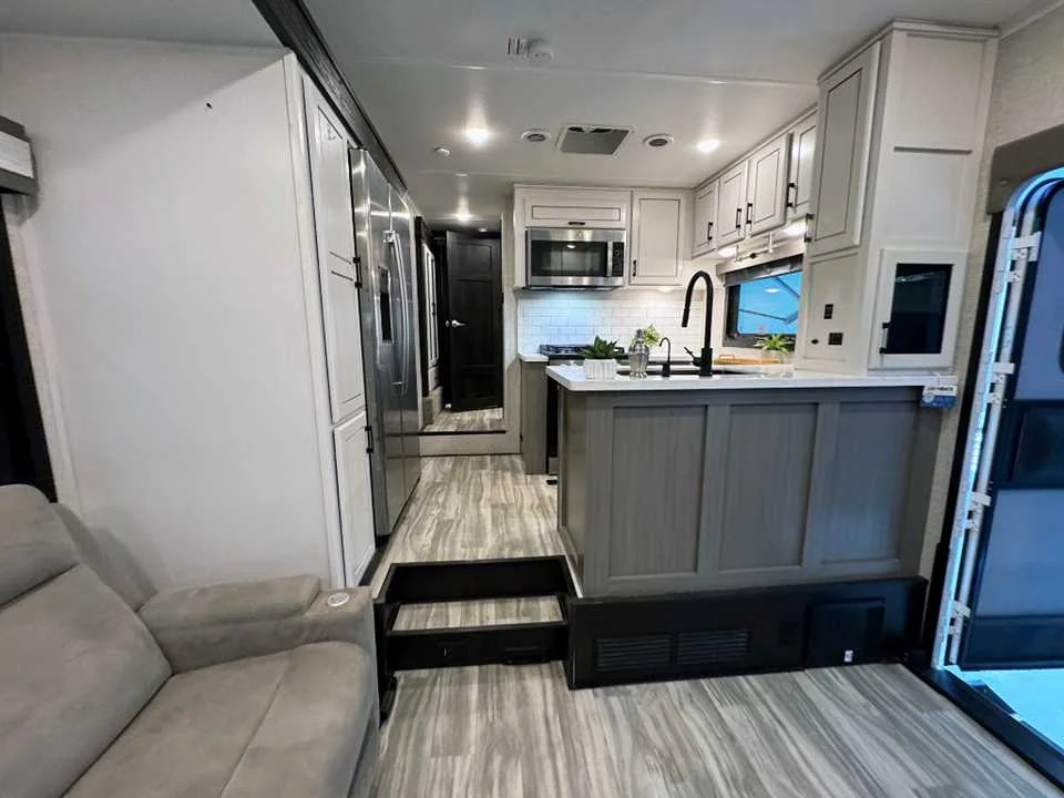 Used 2024 WHITE JAYCO  image 24