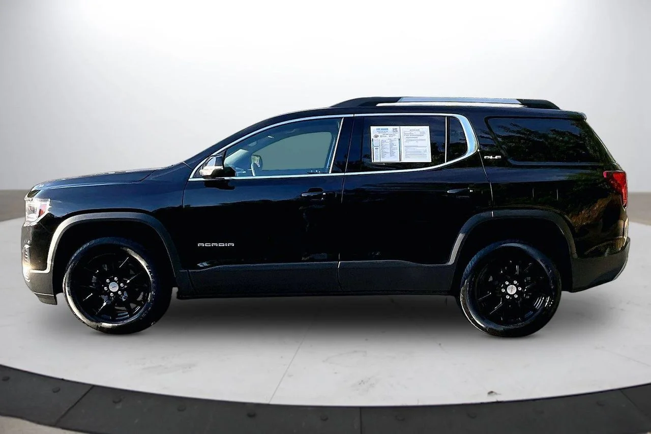 Used 2023 Black GMC SLE image 5