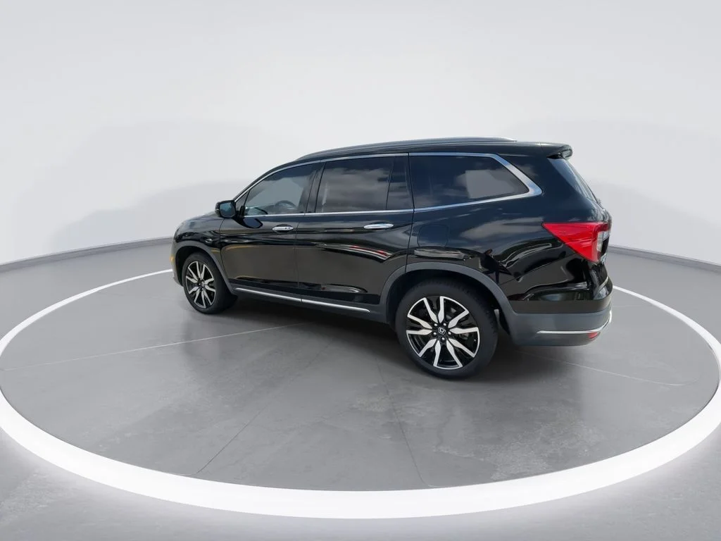 Used 2020  Honda Touring image 6