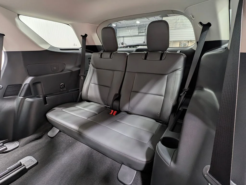 New 2026 Space White Metallic Ford Active image 15
