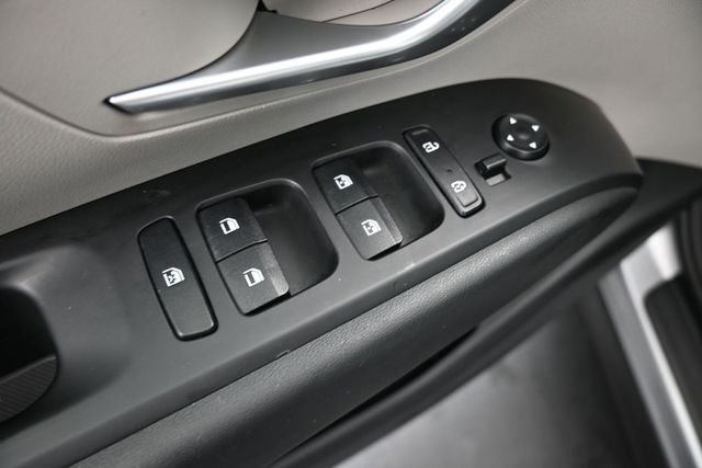 Used 2024 Silver Hyundai SEL image 13