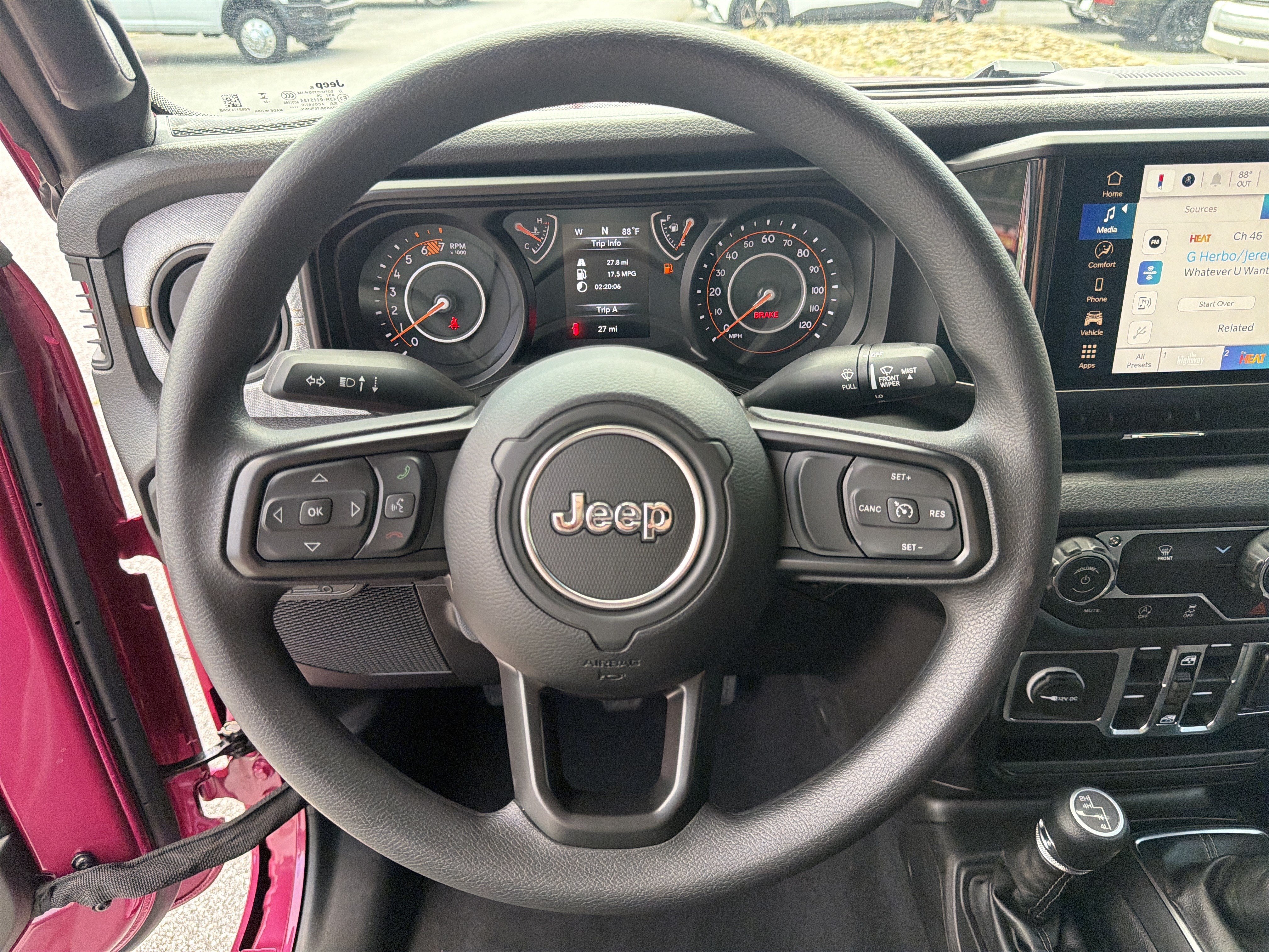 New 2026 Tuscadero Pearl-Coat Exterior Paint Jeep Sport image 28
