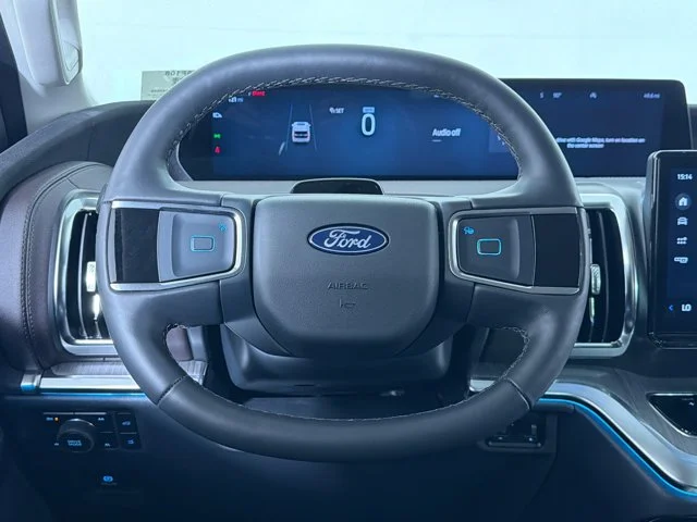 New 2026 STAR WHITE Ford Platinum w/Platinum Ultimate Package image 13