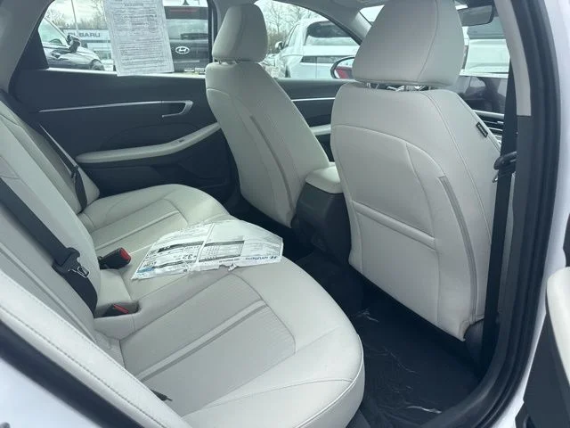 2025 Hyundai Sonata SE - Photo 12