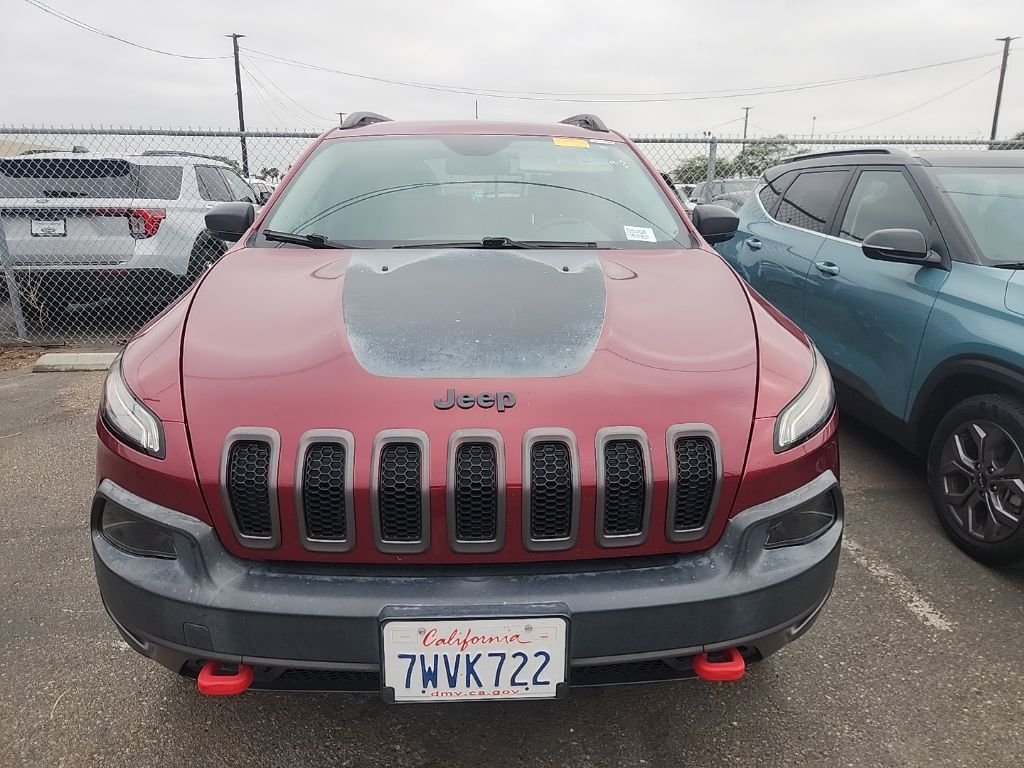 Used 2017 Red Jeep Trailhawk image 2