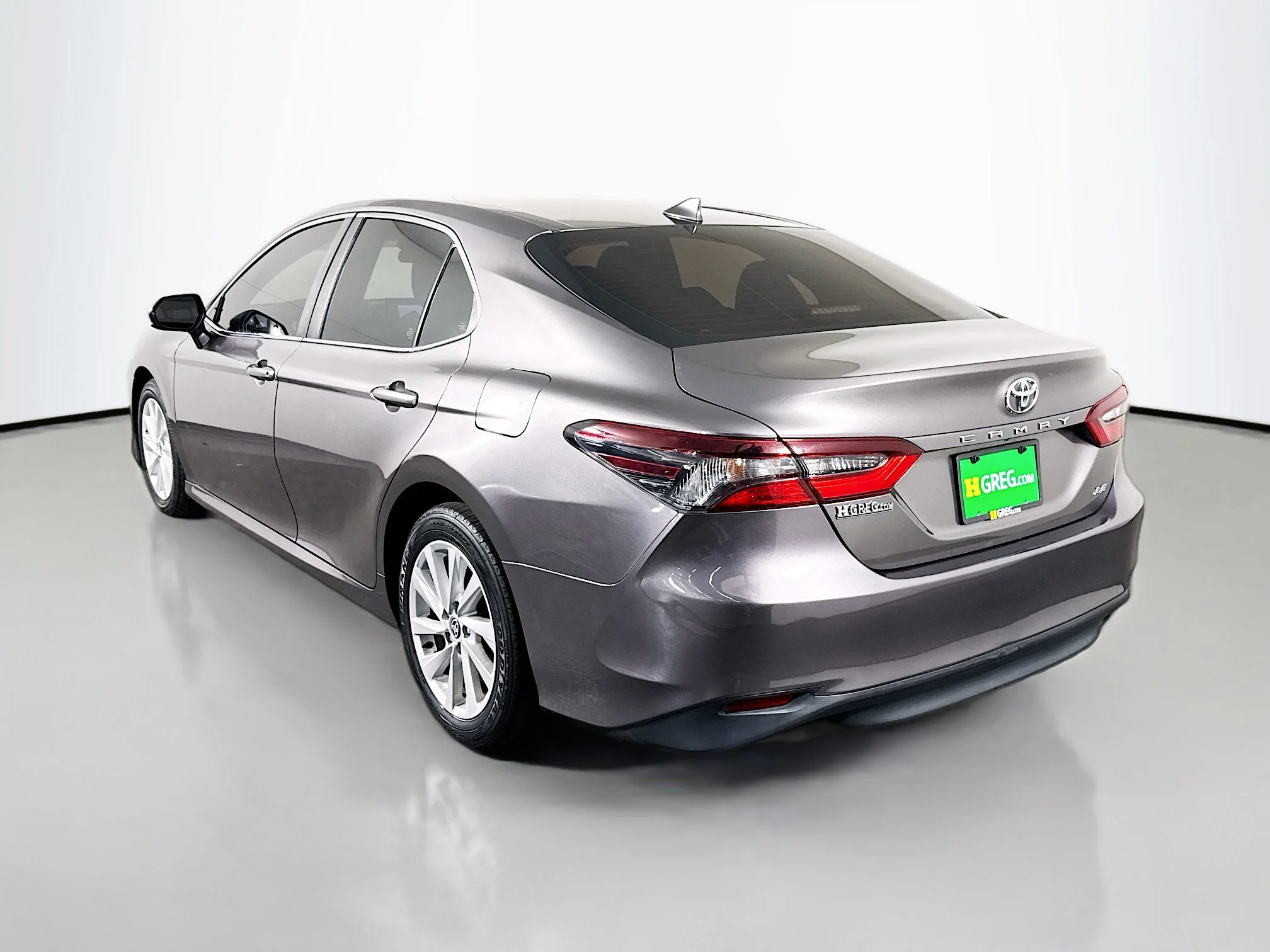 Used 2022 Predawn Gray Mica Toyota LE image 5