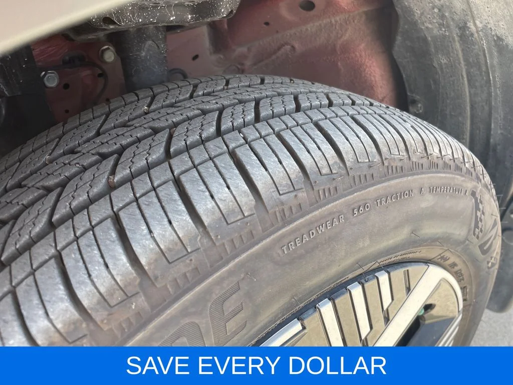 Used 2025 Red Nissan SV image 28