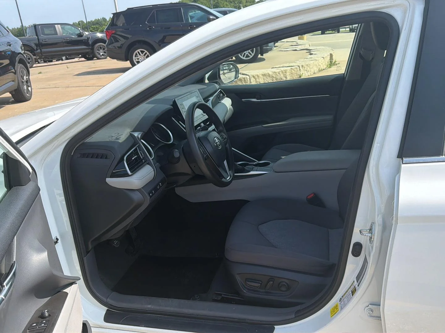 Used 2024 Ice Cap Toyota LE image 4
