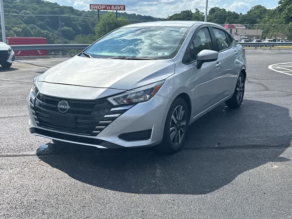 Certified Used 2025 Brilliant Silver Metallic Nissan SV image 4