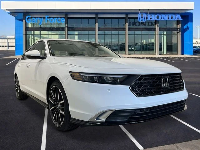 New 2026 Platinum White Pearl Honda Touring image 9