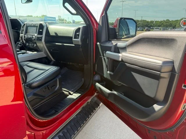 Used 2019  Ford  image 45