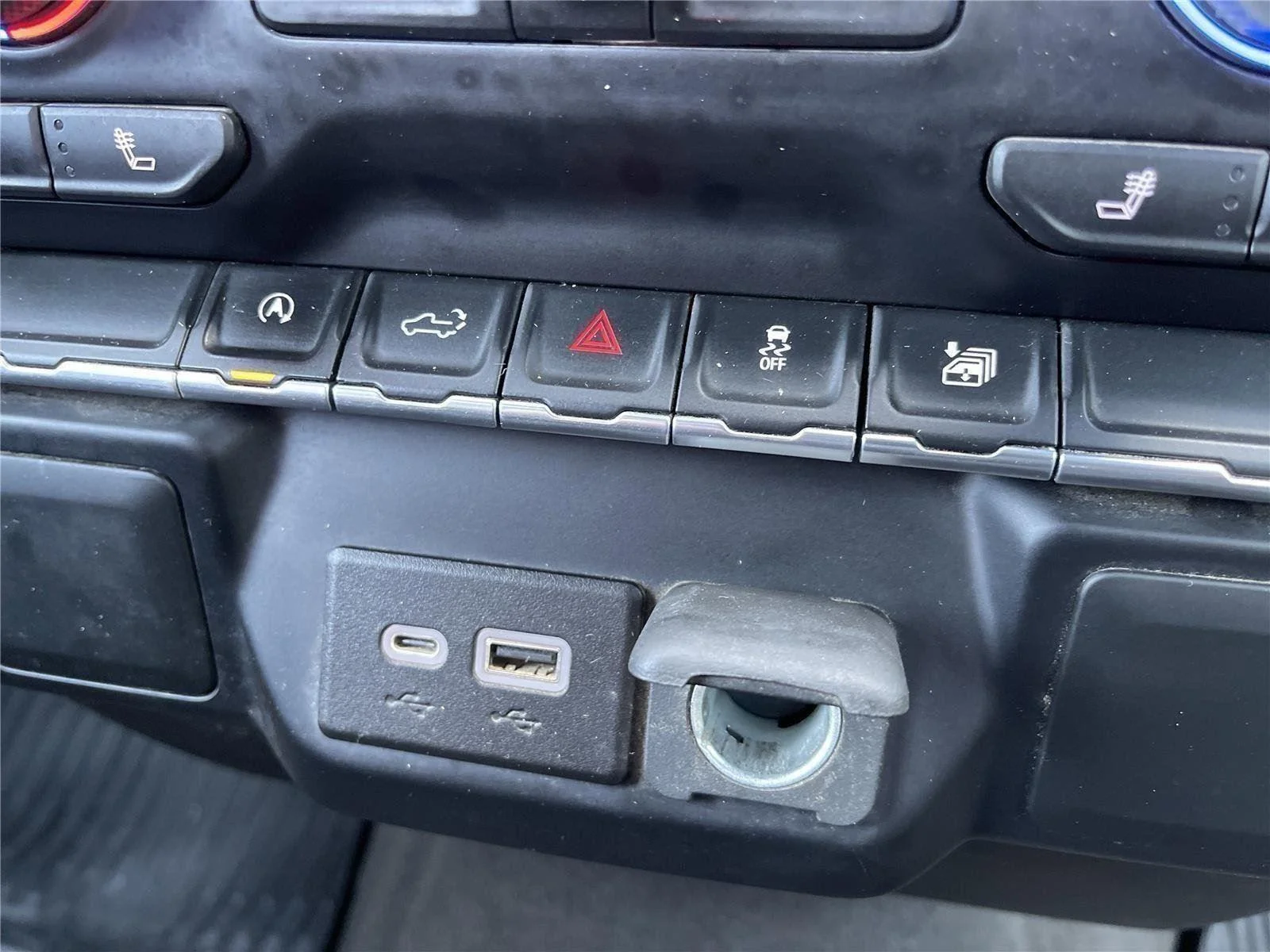 Used 2022 Shadow Gray Metallic Chevrolet RST image 28