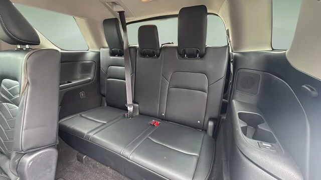 Used 2023 Pearl White Tricoat Nissan Platinum image 28