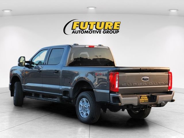 New 2026 Carbonized Gray Metallic Ford F-250® XLT image 30