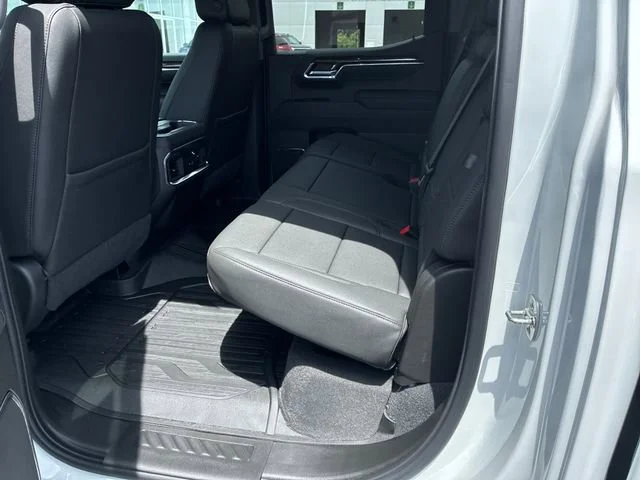 New 2026 Summit White GMC Elevation image 27