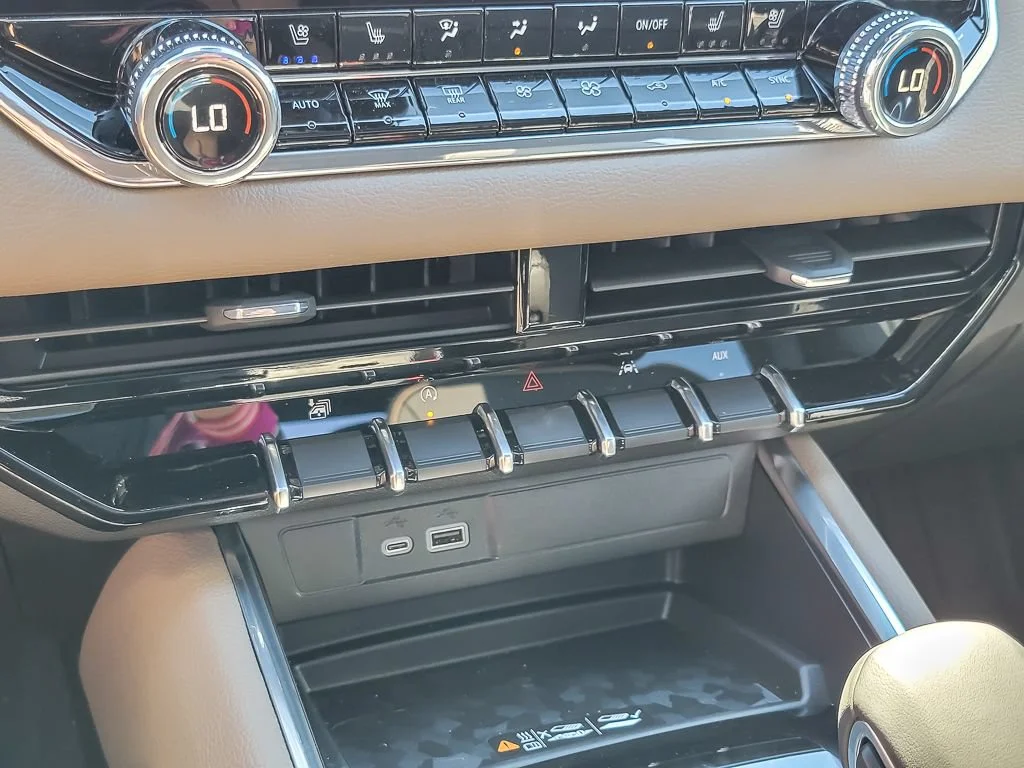 2026 GMC Canyon Denali - Photo 15