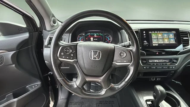 Used 2020 Black Honda EX-L image 12