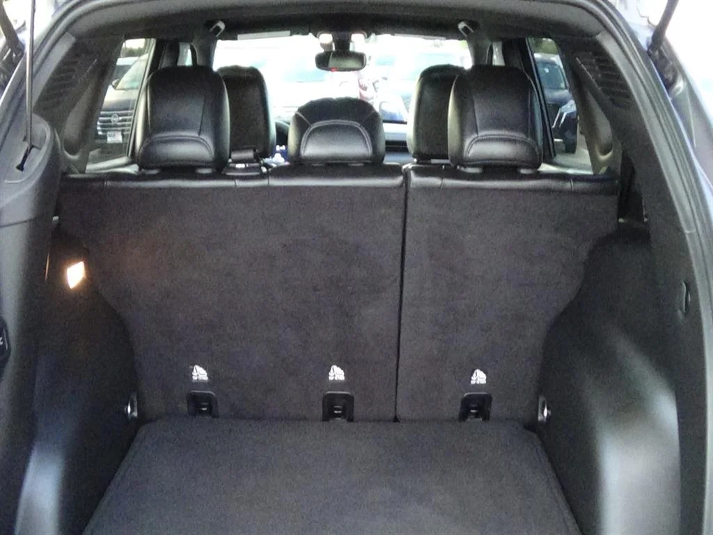 Used 2024 Baltic Gray Metallic Clear Coat (pas) Jeep Trailhawk image 12