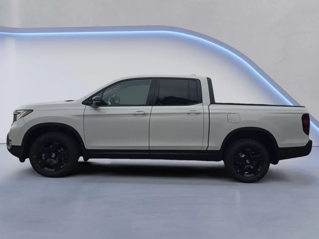 New 2026 Platinum White Pearl Honda Black Edition image 2