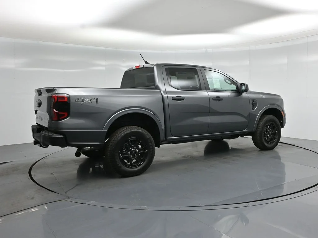 New 2026 Marsh Gray Ford XLT image 22