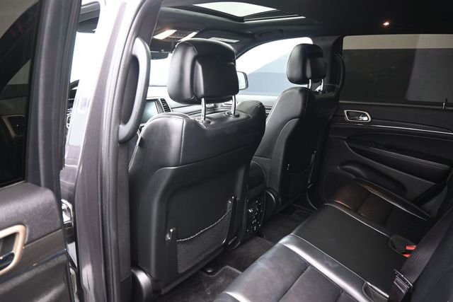 Used 2017 Gray Jeep Limited image 23
