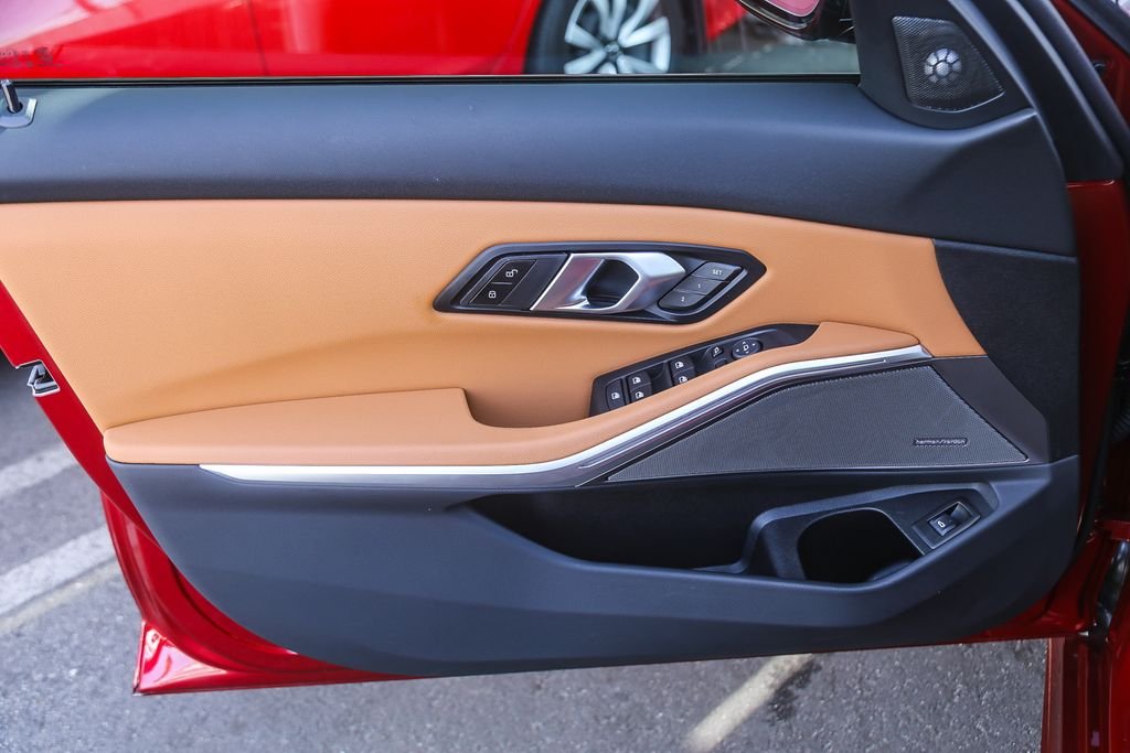 Used 2025 Vegas Red Metallic BMW M340i xDrive image 17