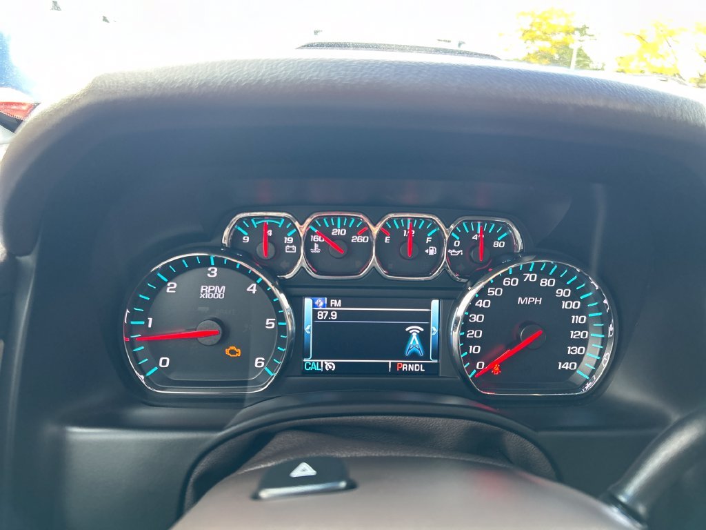 Used 2018 Red GMC SLT image 25