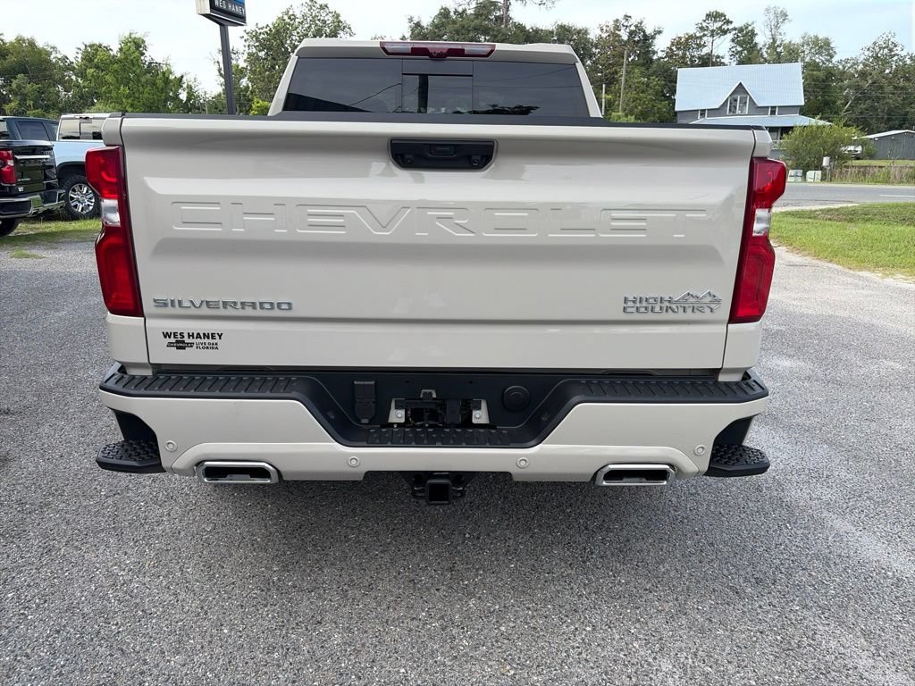 New 2026 White Sands Chevrolet High Country image 7