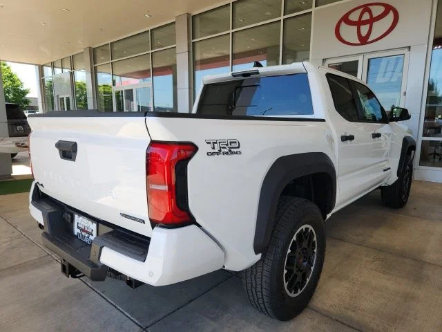 2026 Toyota Tacoma TRD Off Road - Photo 11
