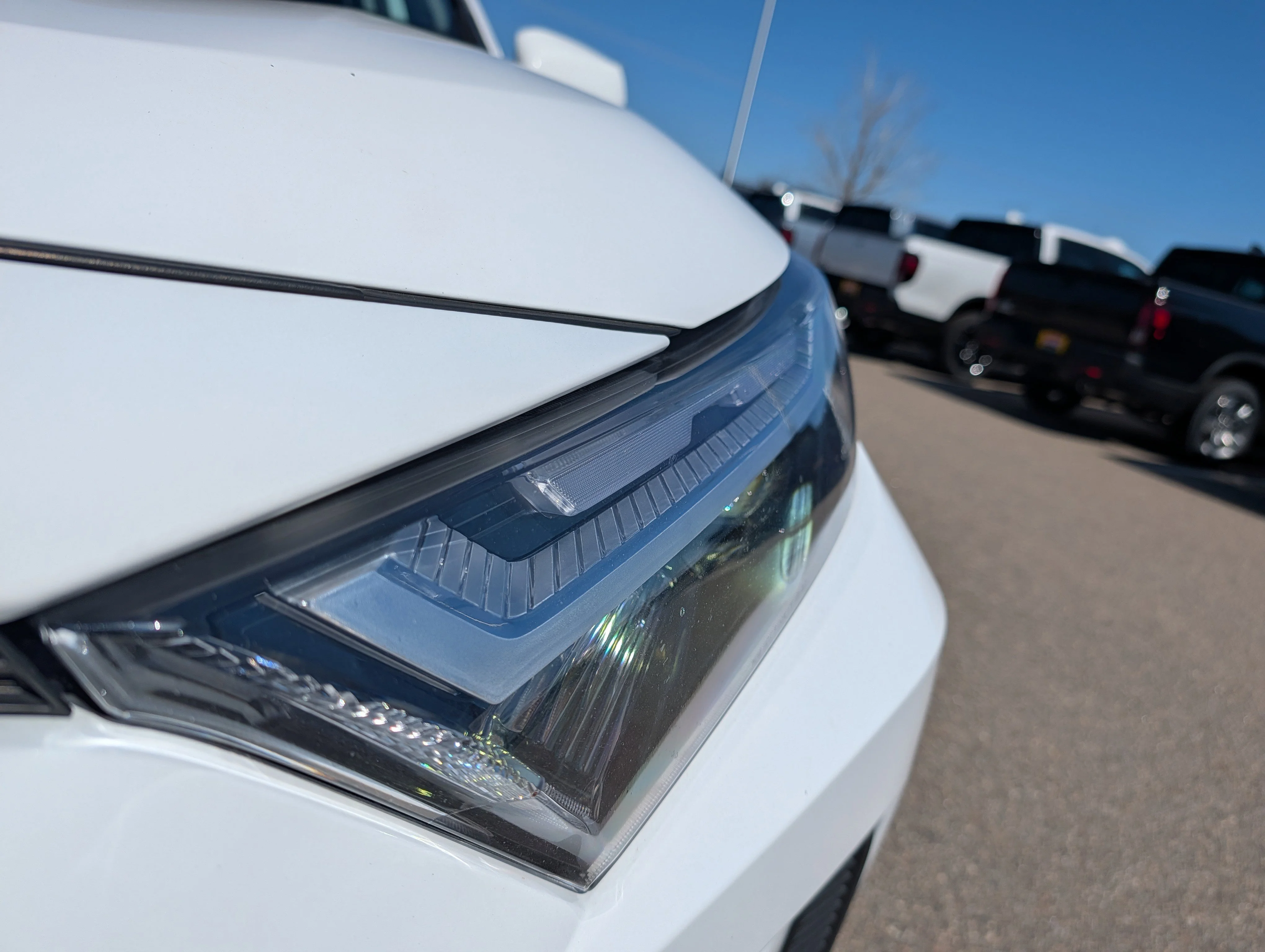 Used 2022 White Toyota Hybrid XLE image 16