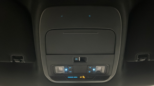 Used 2024 Avalanche Gray Ford XLT image 36