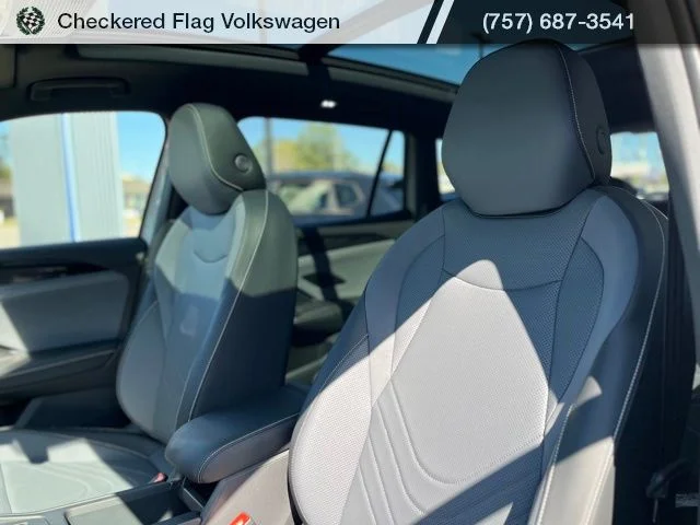 New 2026 Sandstone Volkswagen 2.0T SE R-Line Black image 19