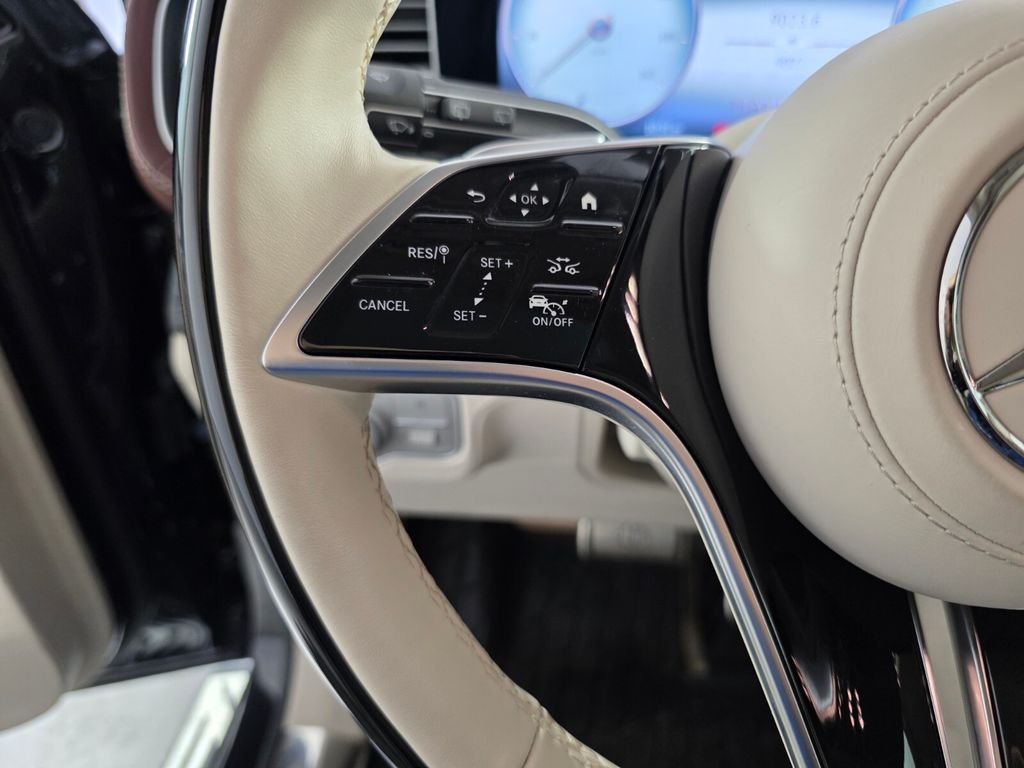 Certified Used 2025 Black Mercedes-Benz Maybach GLS 600 image 22