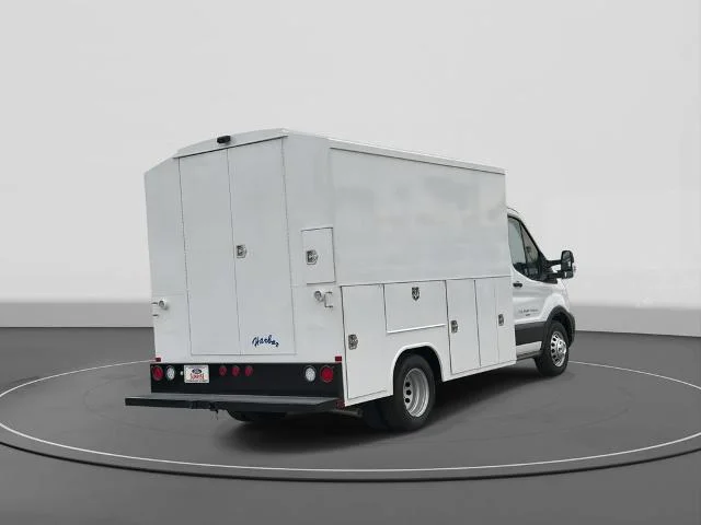 2025 Ford Transit Chassis Cab Base
